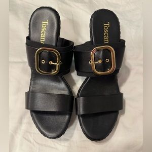 Toscanella Black Buckle Wedges